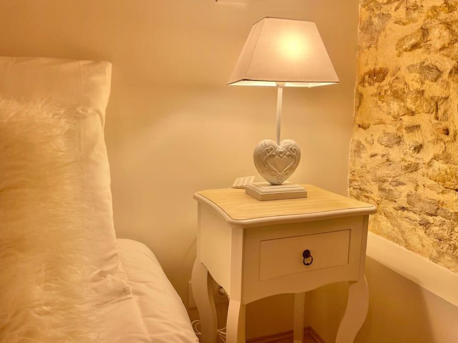 Happy Sejour Vieux Lyon Apartment Luaran gambar